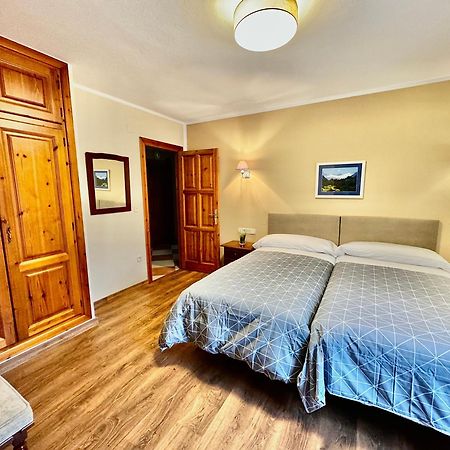 ארנאס דה קבראלס Hotel La Rivera מראה חיצוני תמונה