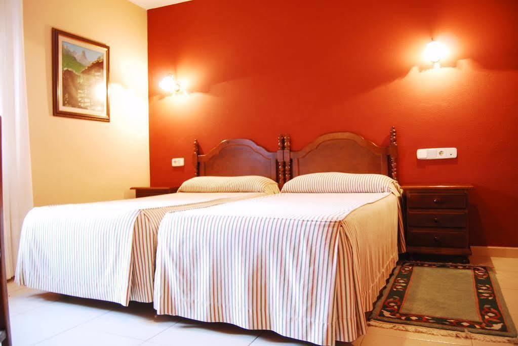ארנאס דה קבראלס Hotel La Rivera מראה חיצוני תמונה