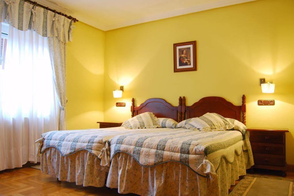 ארנאס דה קבראלס Hotel La Rivera מראה חיצוני תמונה