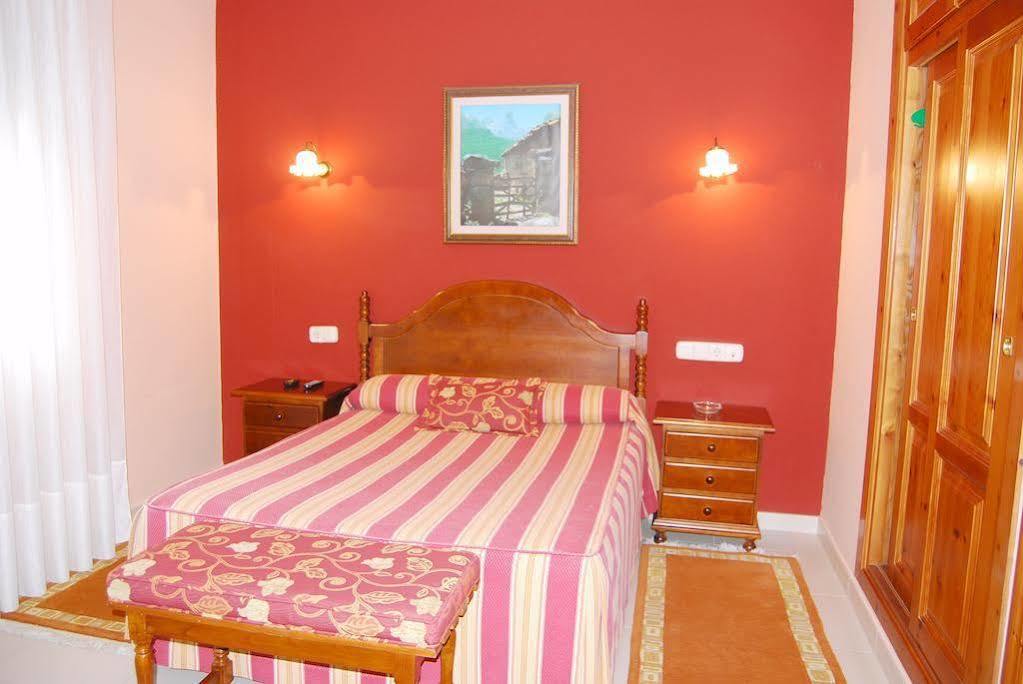 ארנאס דה קבראלס Hotel La Rivera מראה חיצוני תמונה
