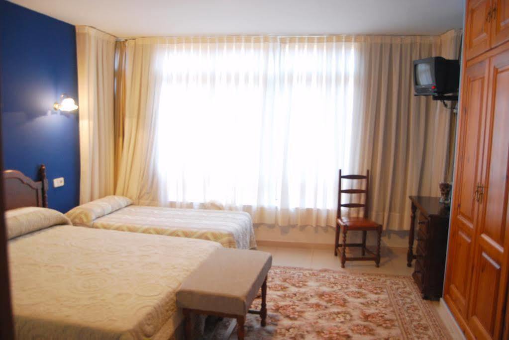 ארנאס דה קבראלס Hotel La Rivera מראה חיצוני תמונה